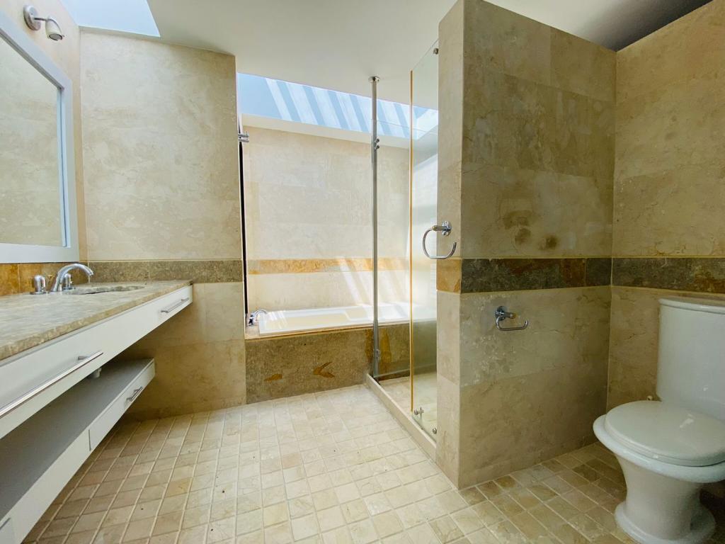 Casa En Arriendo/Venta - Pance, Cali