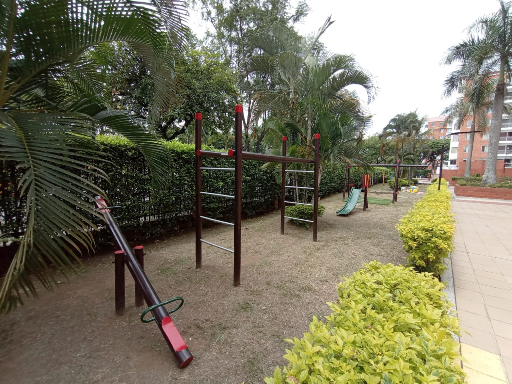 Apartamento En Venta - Alferez Real, Cali