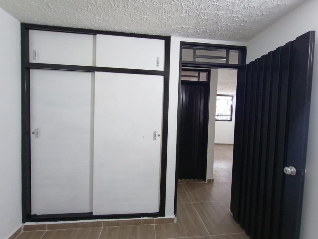 Apartamento En Venta - Los Alcázares, Cali