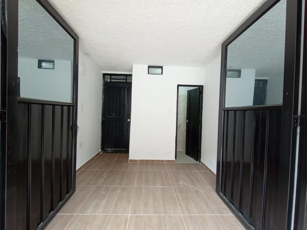 Apartamento En Venta - Los Alcázares, Cali