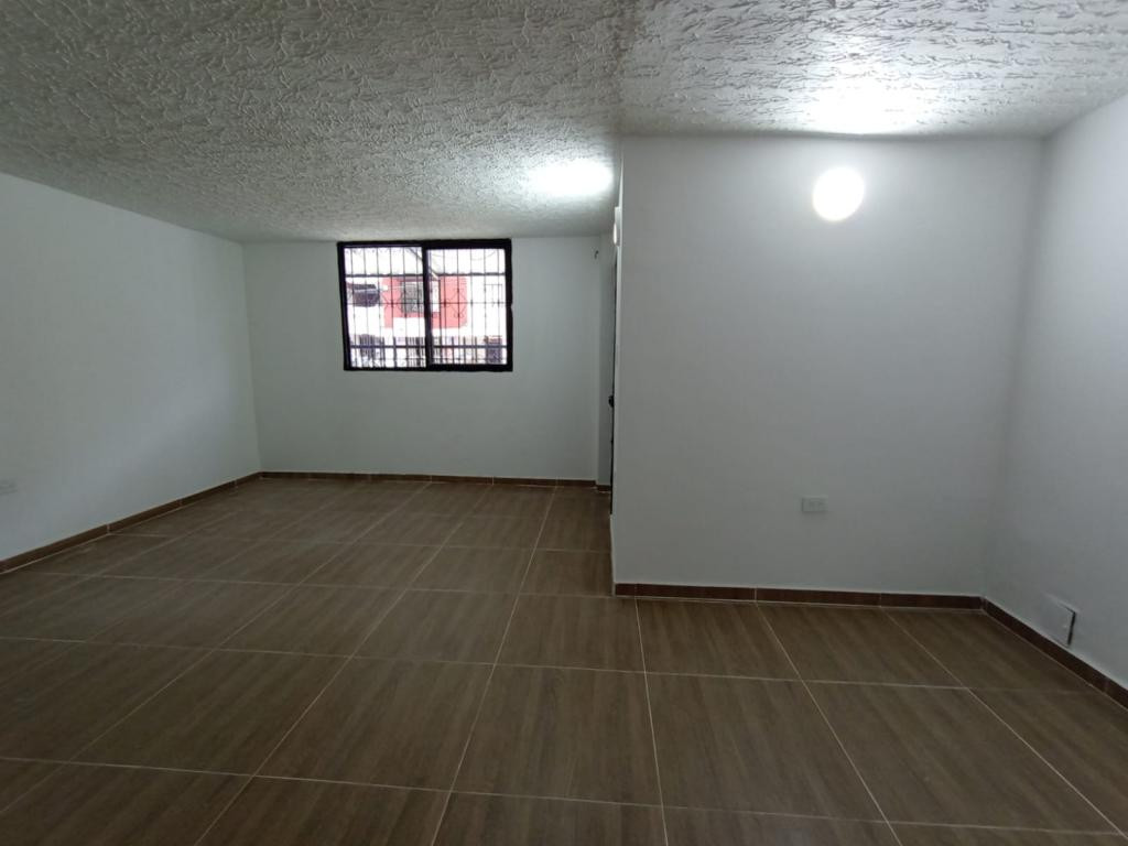Apartamento En Venta - Los Alcázares, Cali