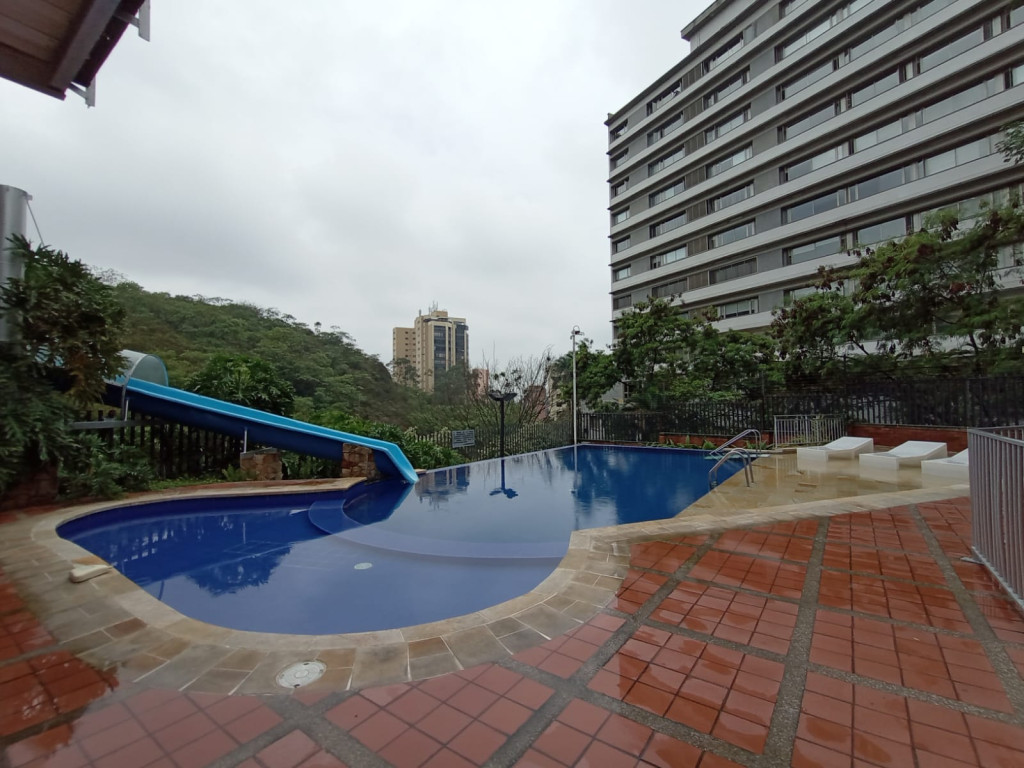 Apartamento En Venta - Normandía, Cali