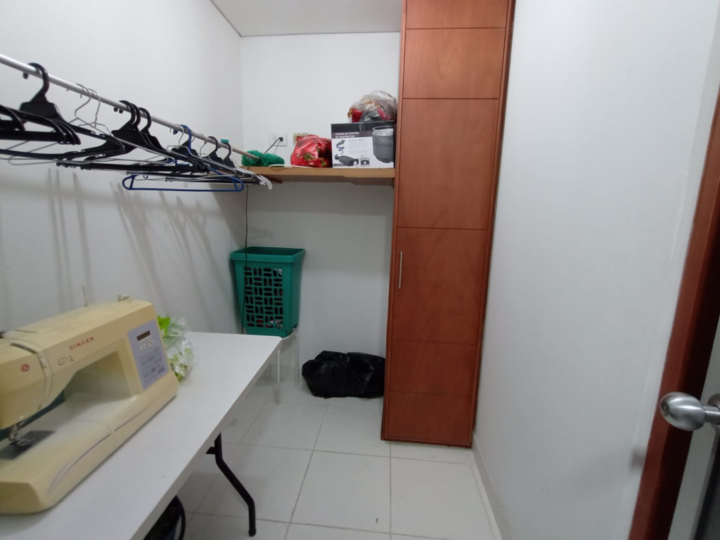 Apartamento En Venta - Normandía, Cali
