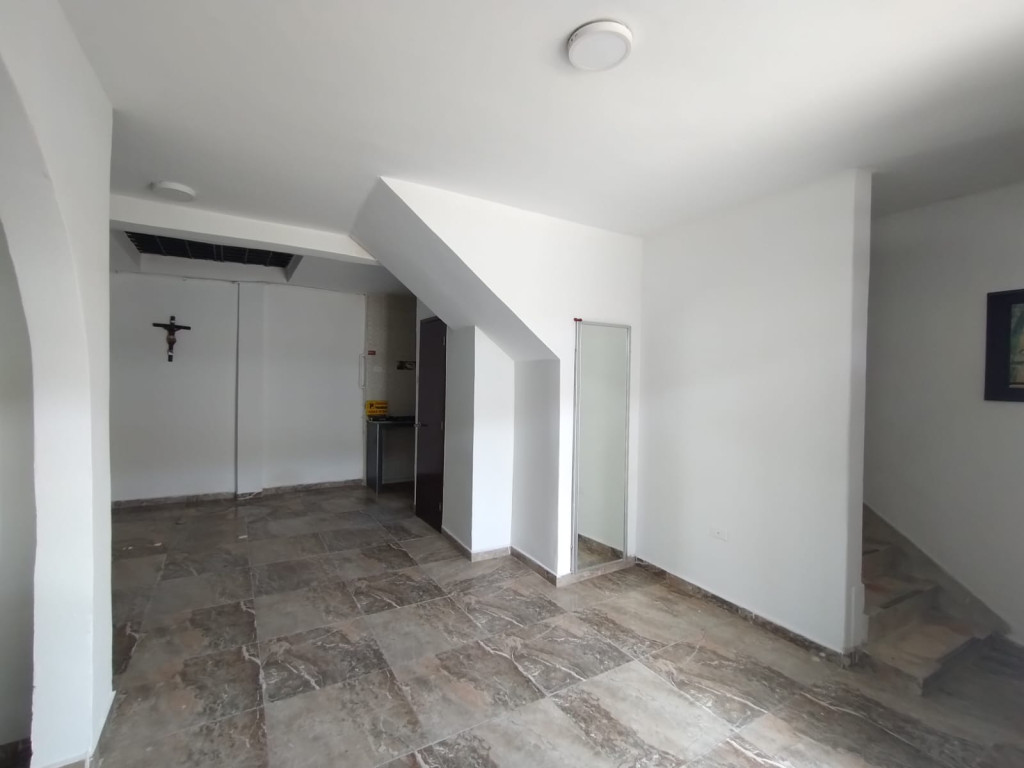 Casa En Venta - Aranjuez, Cali