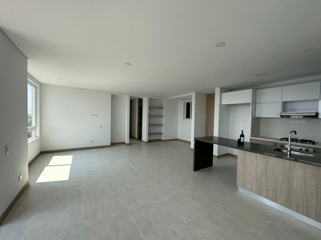 Apartamento En Venta - Urbanización La Flora, Cali