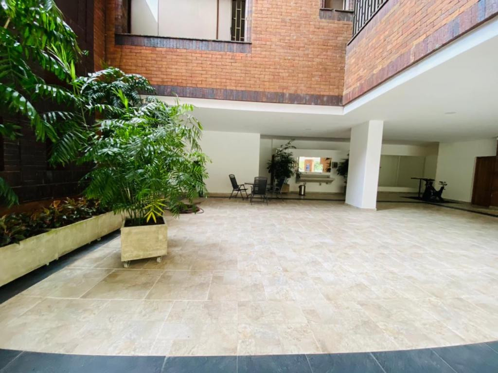 Apartamento En Venta - Normandía, Cali