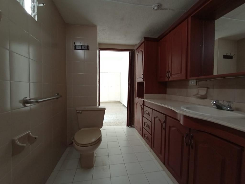 Casa En Venta - El Lido, Cali