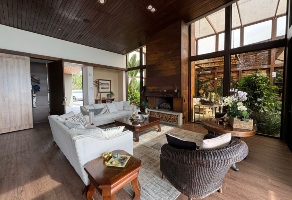 Casa En Venta - Las Palmas, Medellín