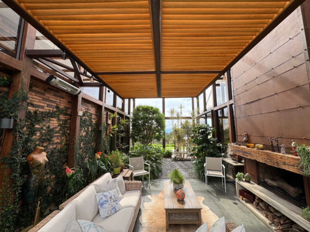 Casa En Venta - Las Palmas, Medellín