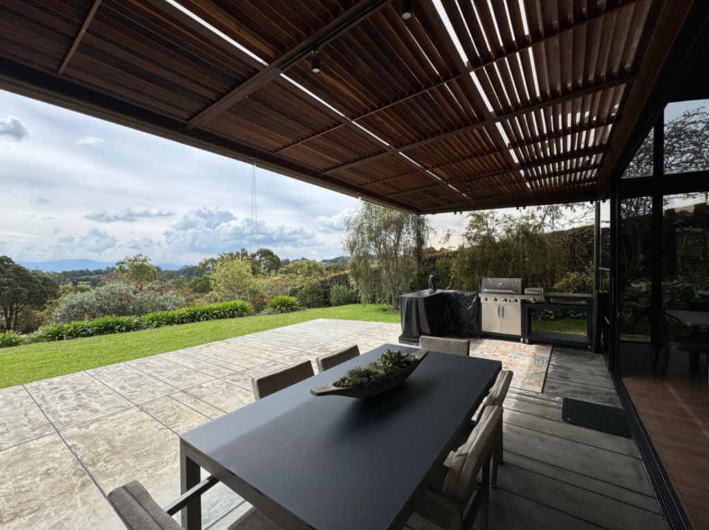 Casa En Venta - Las Palmas, Medellín