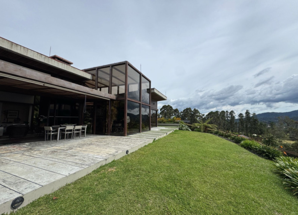 Casa En Venta - Las Palmas, Medellín