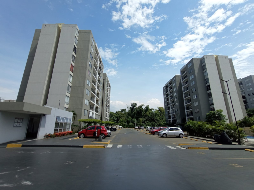 Apartamento En Venta - Bochalema, Cali