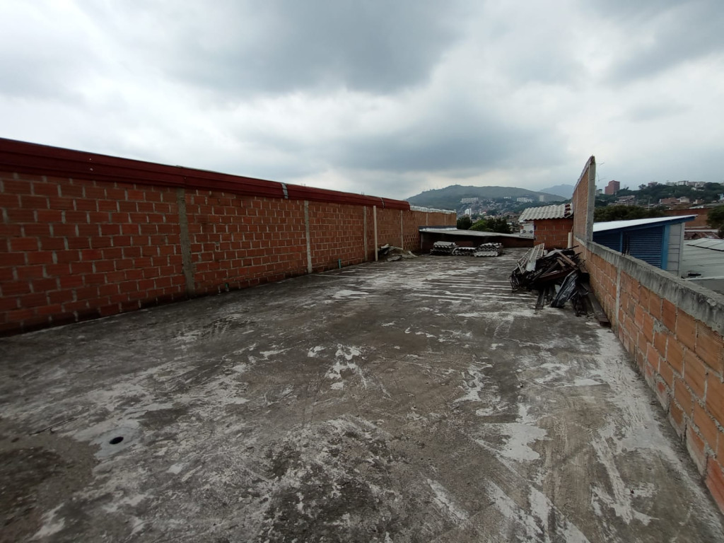 Bodega En Arriendo - Santa Rosa, Cali