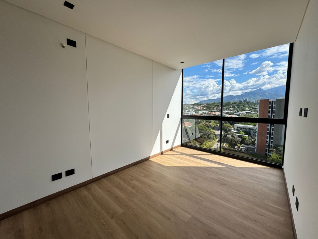 Apartamento En Arriendo - Ciudad Jardín, Cali