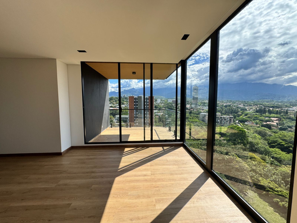 Apartamento En Arriendo - Ciudad Jardín, Cali