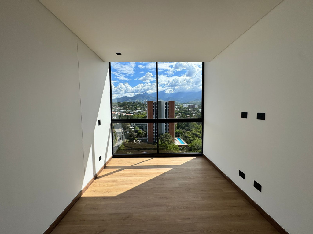 Apartamento En Arriendo - Ciudad Jardín, Cali