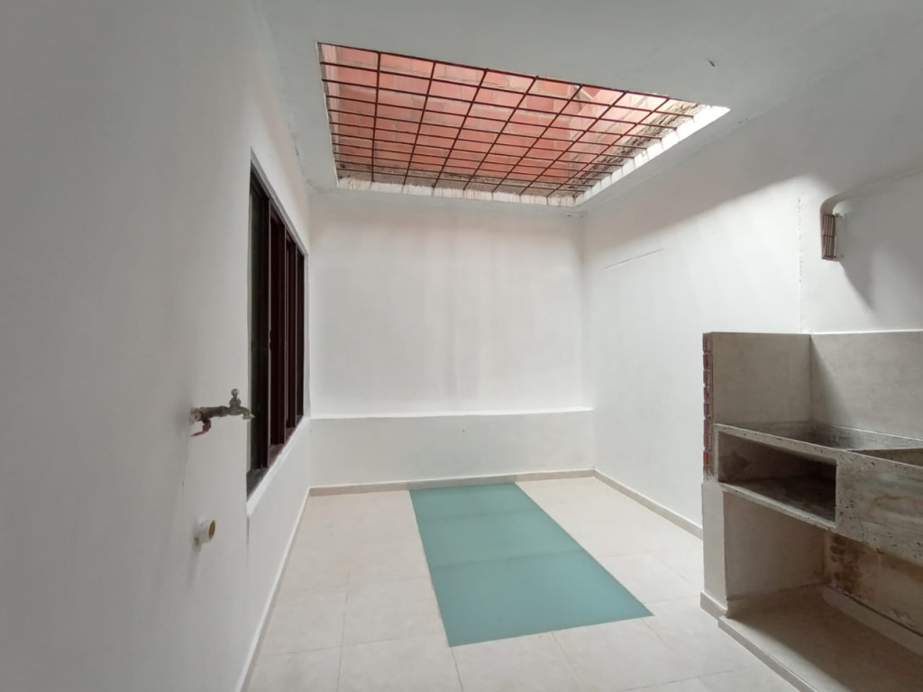 Apartamento En Arriendo - Primero De Mayo, Cali
