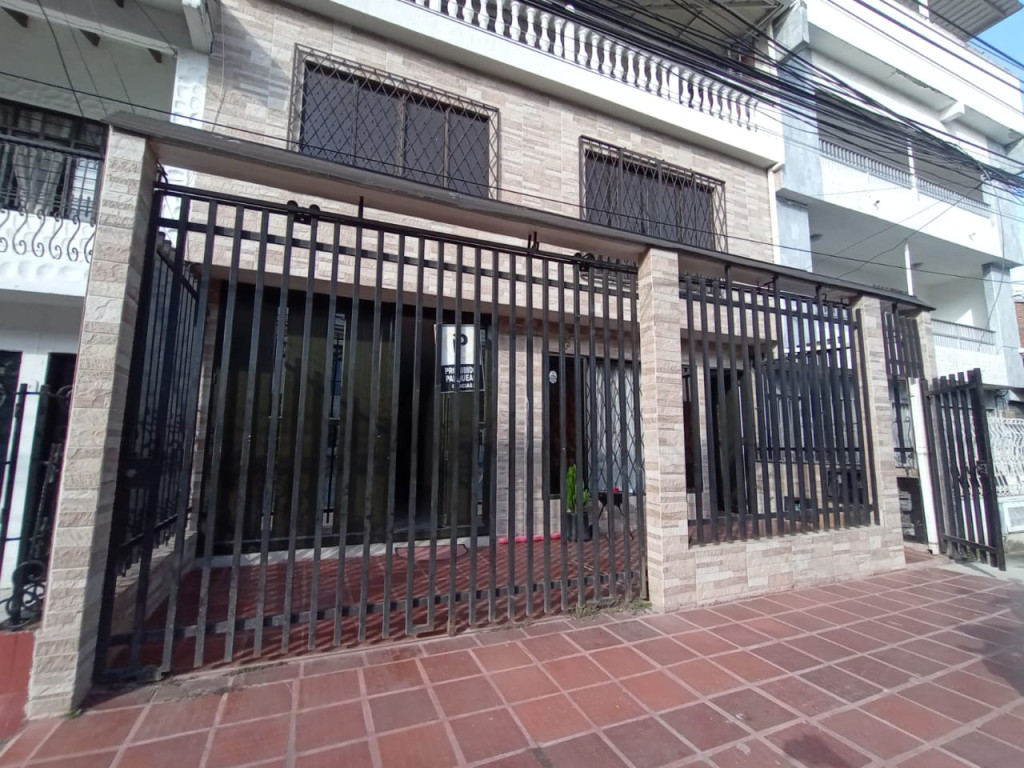 Apartamento En Arriendo - Primero De Mayo, Cali