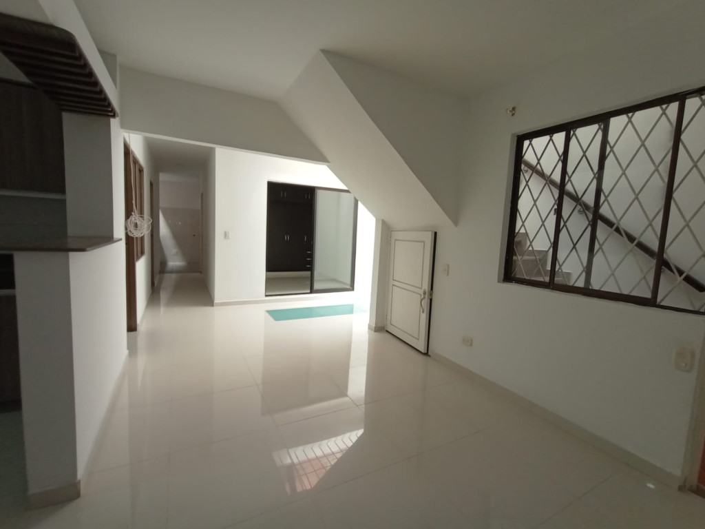 Apartamento En Arriendo - Primero De Mayo, Cali