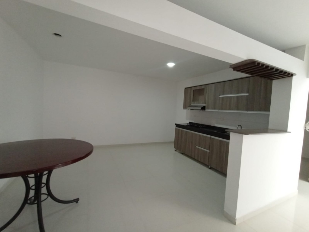 Apartamento En Arriendo - Primero De Mayo, Cali