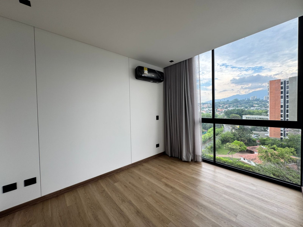 Apartamento En Venta - Ciudad Jardín, Cali