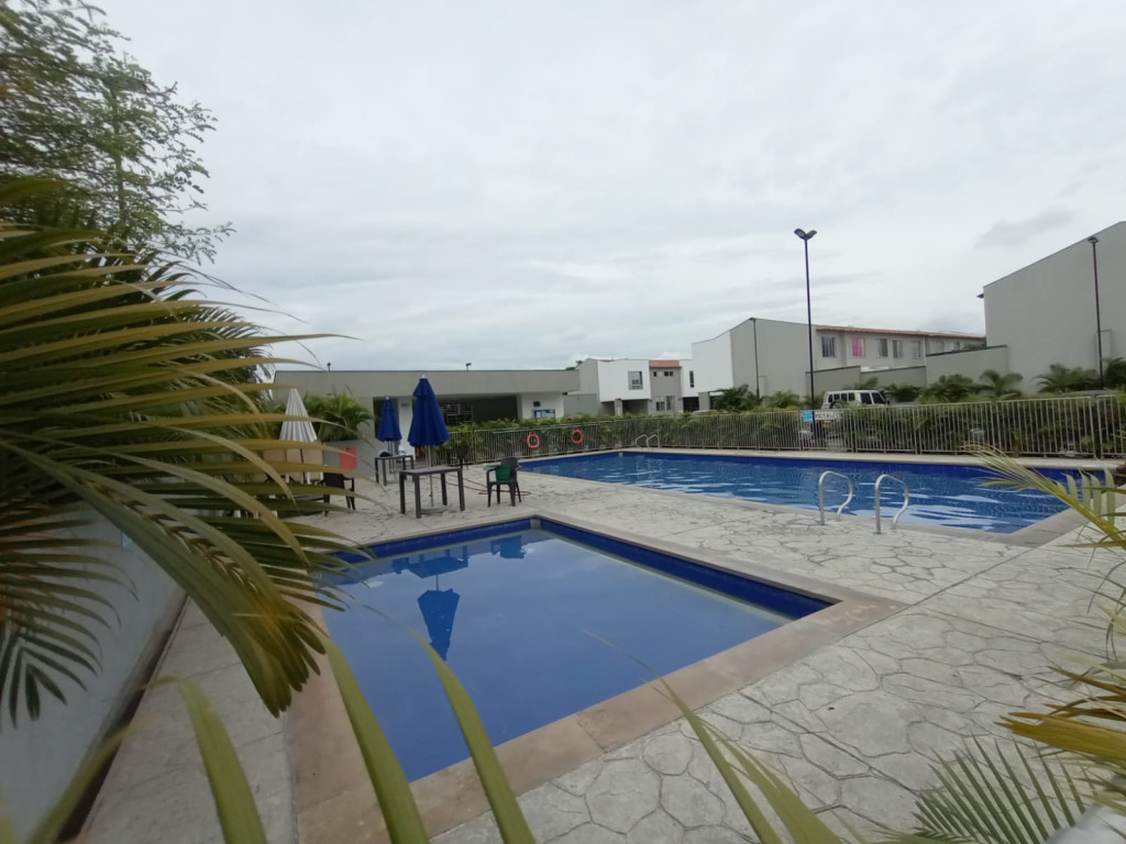 Casa En Venta - Ciudad Country, Jamundí