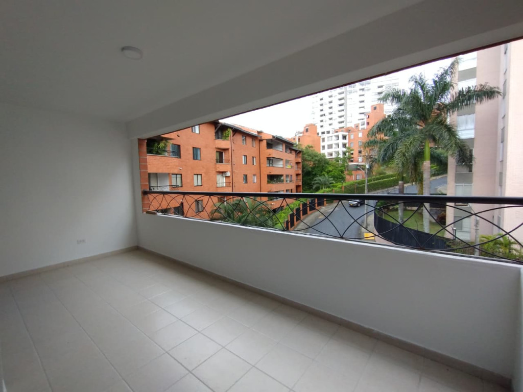 Apartamento En Venta - Santa Teresita, Cali
