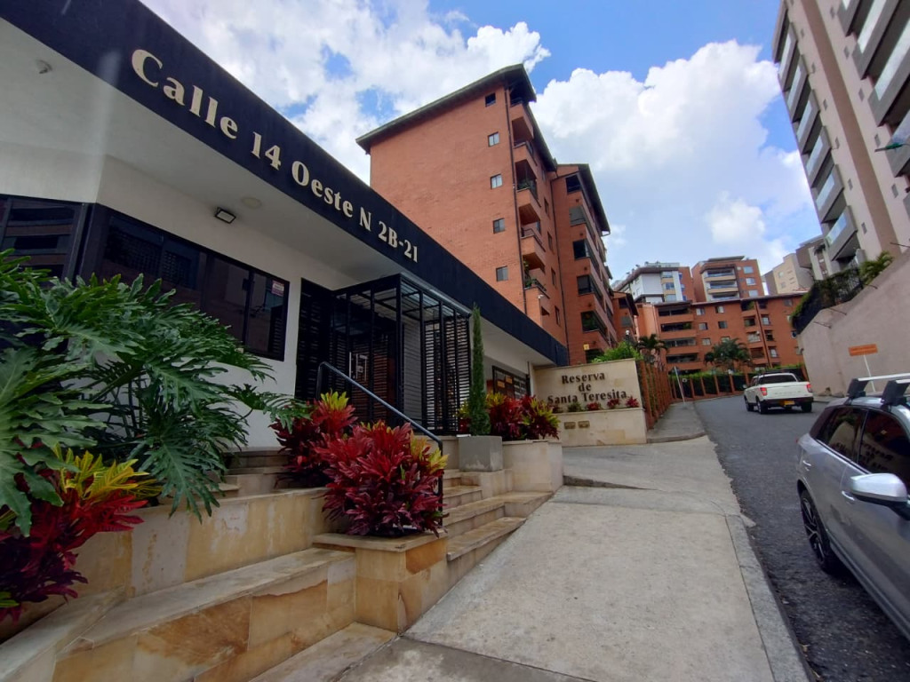 Apartamento En Venta - Santa Teresita, Cali