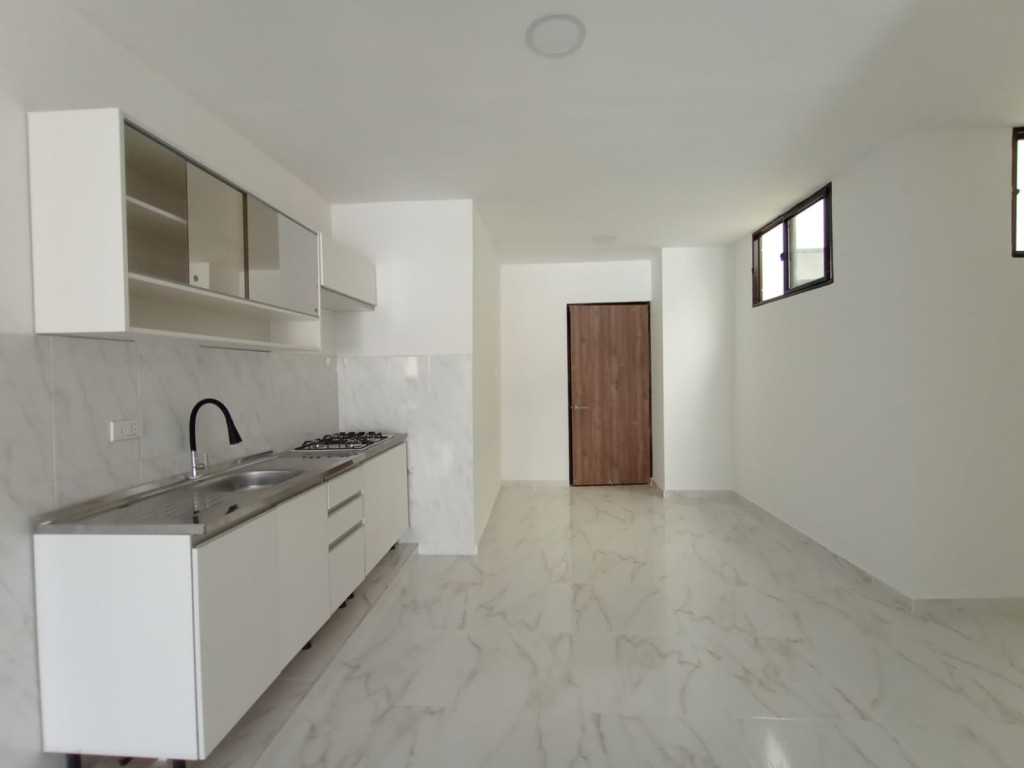 Apartamento En Arriendo - Urbanización La Base, Cali
