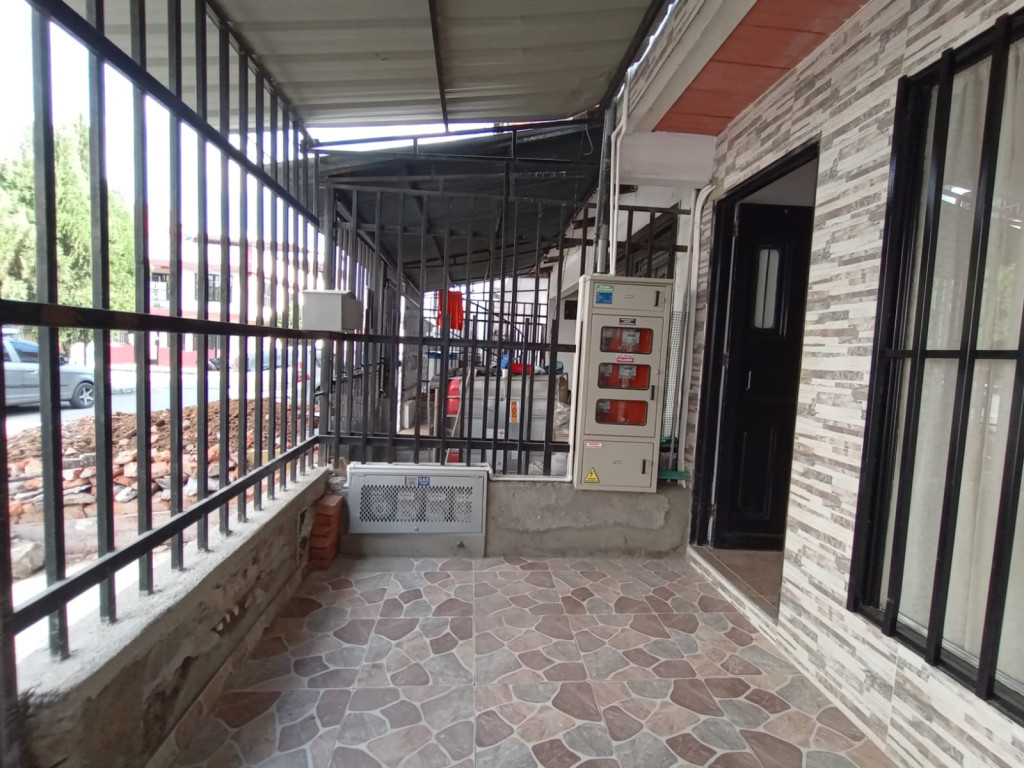 Apartamento En Arriendo - Urbanización La Base, Cali