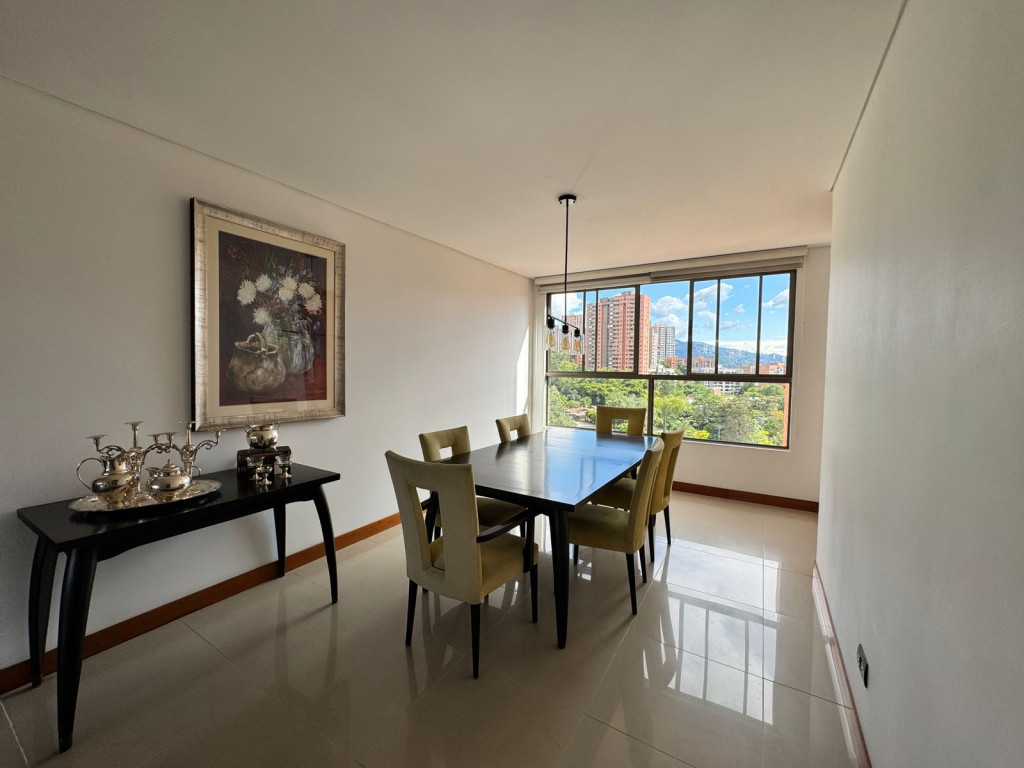 Apartamento En Arriendo/Venta - El Tesoro, Medellín