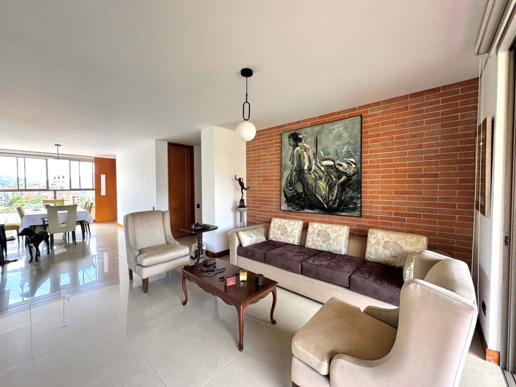 Apartamento En Arriendo/Venta - El Tesoro, Medellín