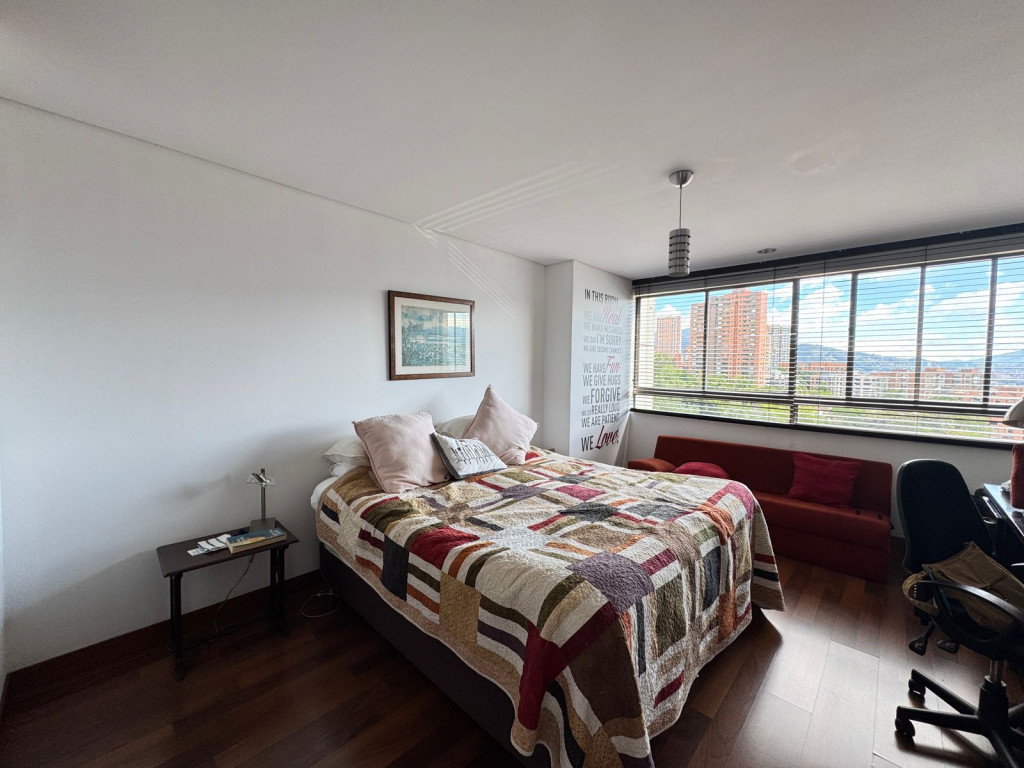 Apartamento En Arriendo/Venta - El Tesoro, Medellín