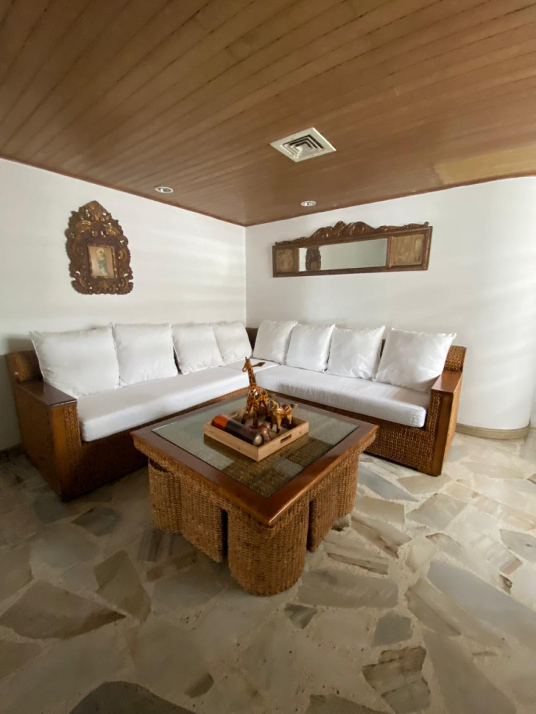 Apartamento En Venta - Santa Teresita, Cali