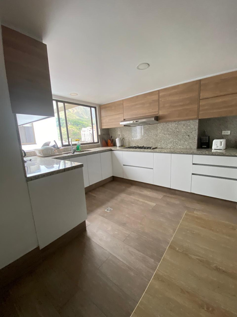 Apartamento En Venta - Santa Teresita, Cali
