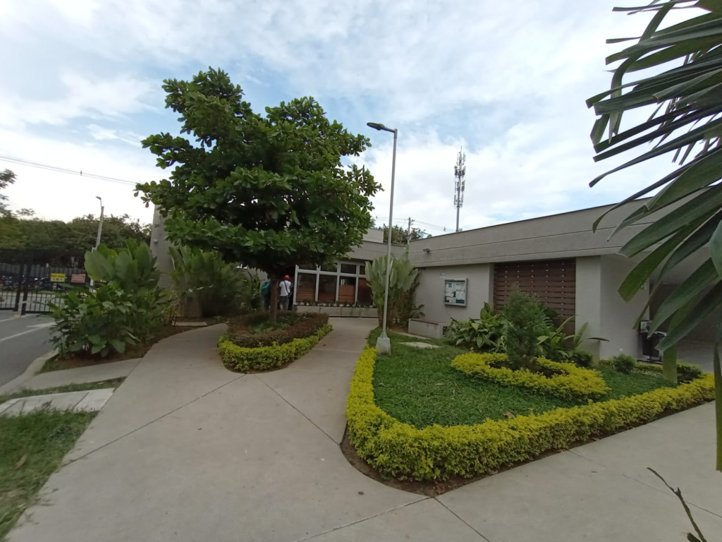 Apartamento En Arriendo - Hacienda Kachipay, Cali