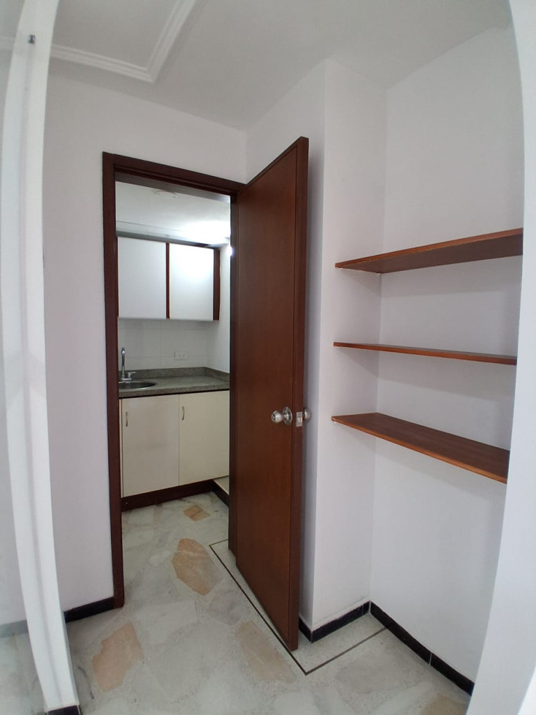 Oficina En Arriendo - San Vicente, Cali