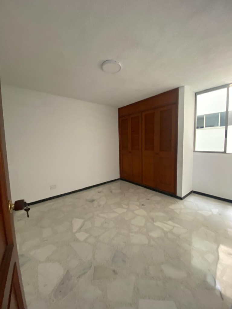 Oficina En Arriendo - San Vicente, Cali