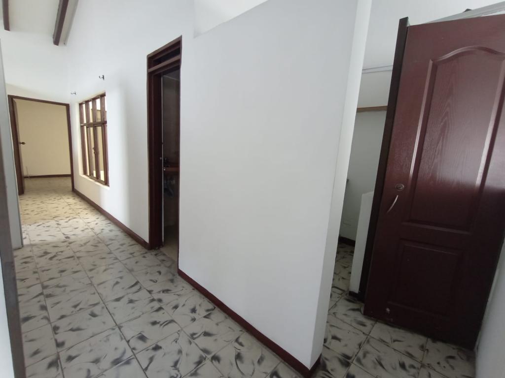 Casa En Venta - Bretaña, Cali