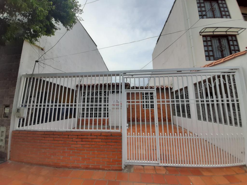 CASA Avenida 6C # 6C - 125 PRADOS DE ESTE, Prados Del Este, Cúcuta