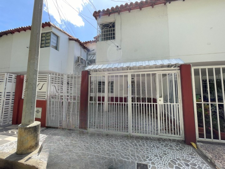 {{ ucwords(strtolower($inmueble[