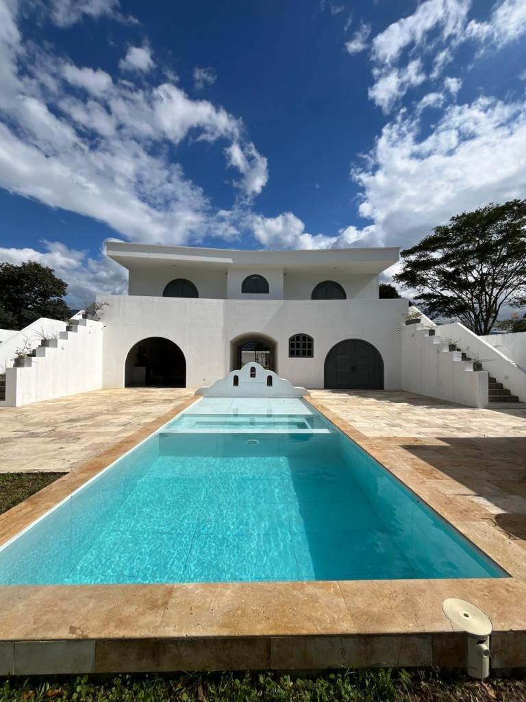 Casa EN VENTA EN , código: 10371695 - 2