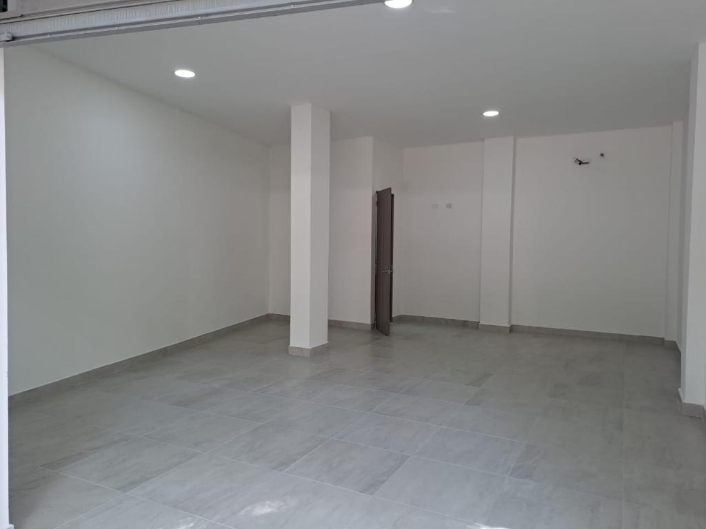 Local en Arriendo - Vista 4