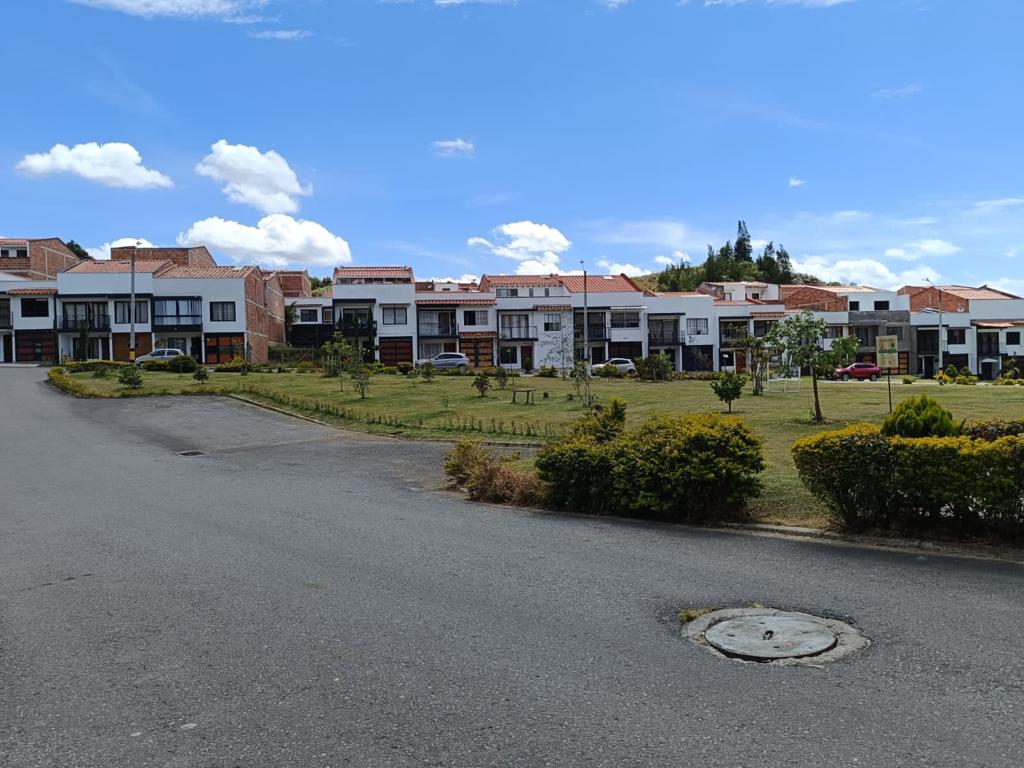 Lote EN VENTA EN Sin Barrio, código: 108610 - 7