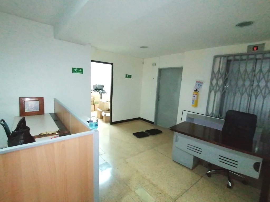 Oficina EN VENTA EN Sin Barrio, código: 107148 - 2