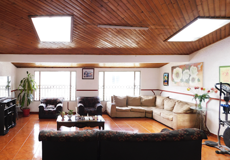 Casa En Venta - San Fernando, Bogotá