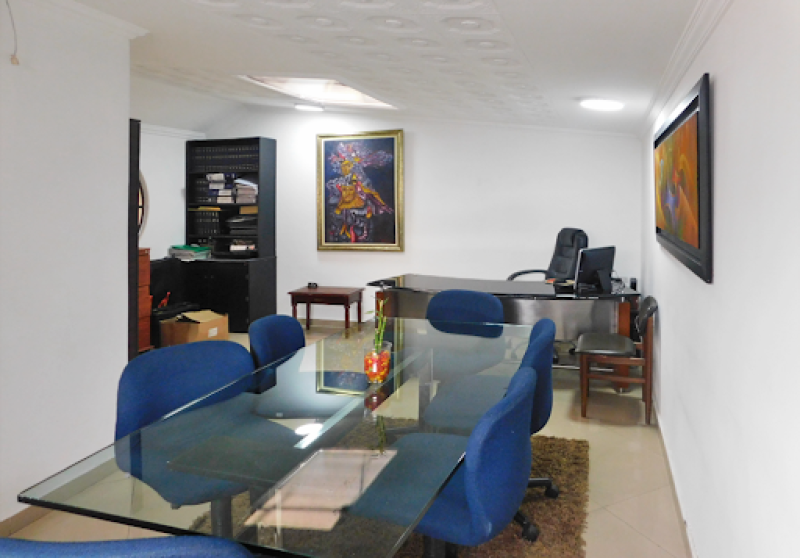 Comercial (Casa Para Comercio) En Venta - Santa Margarita, Bogotá