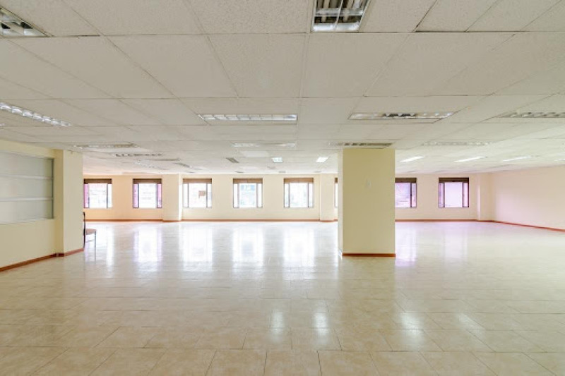 Oficina En Arriendo - San Patricio, Bogotá