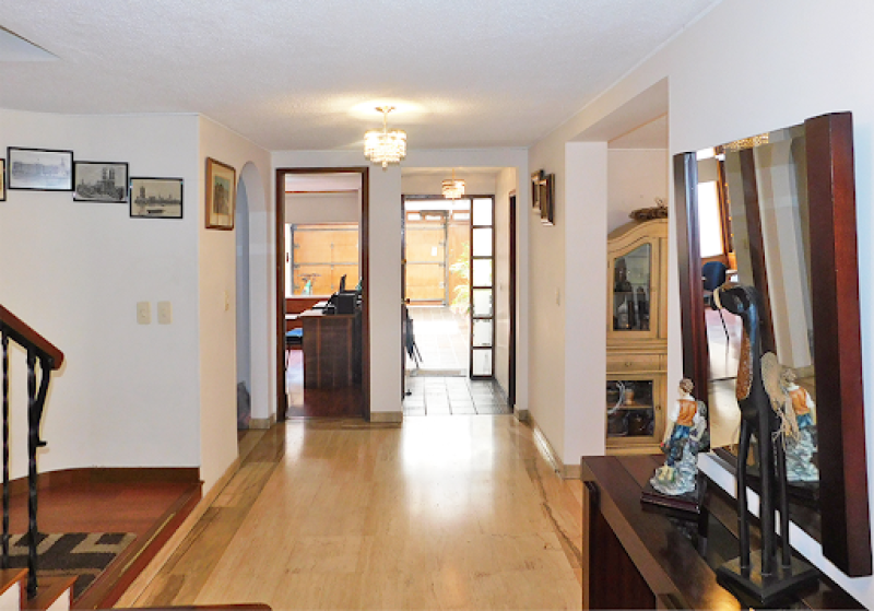 Casa En Venta - Santa Barbara, Bogotá