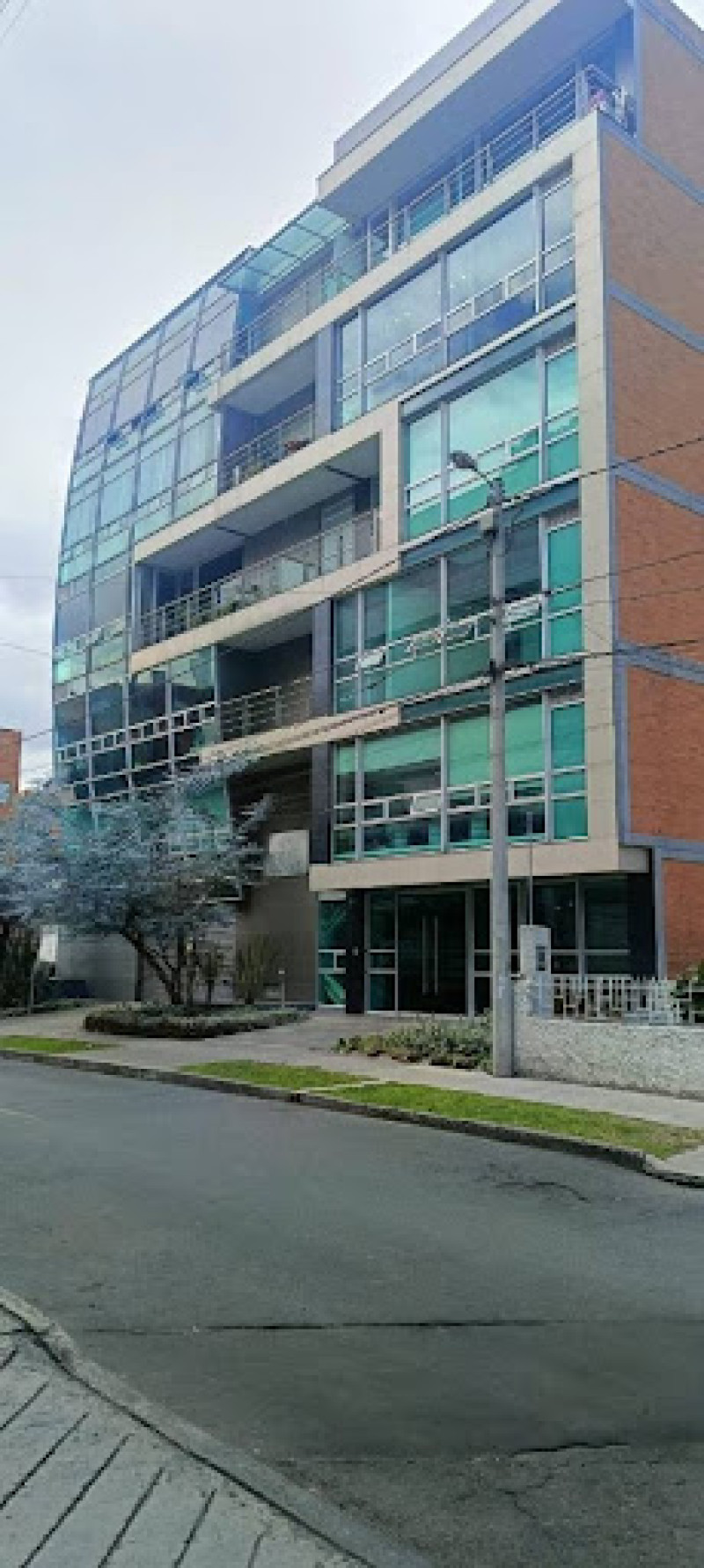Oficina En Arriendo - La Castellana, Bogotá